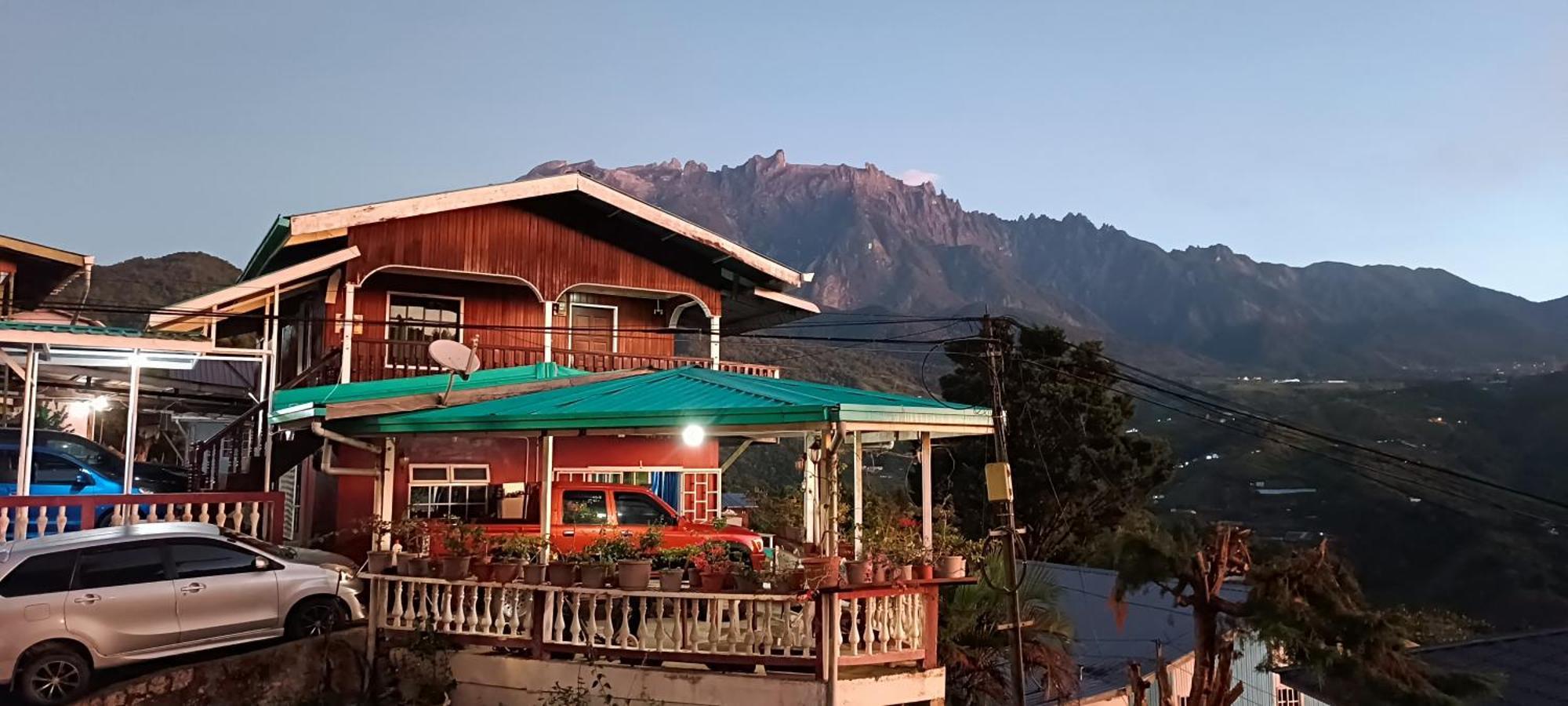 Almeera Homestay Kampong Kundassan Exterior foto